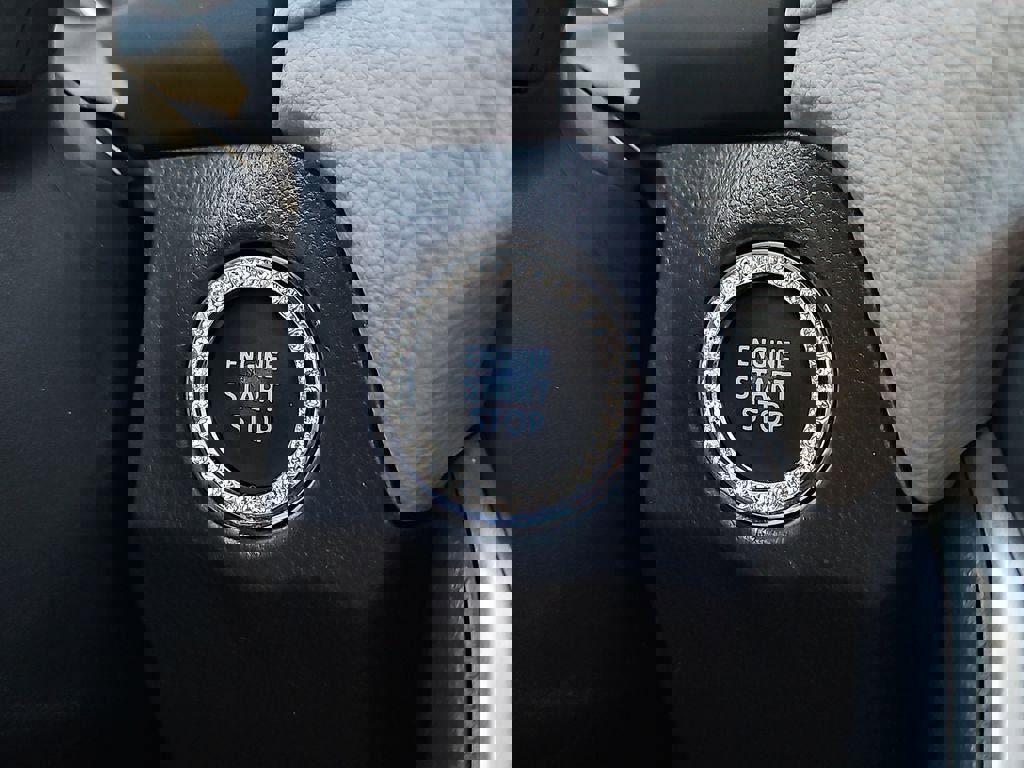 Used 2021 Toyota RAV4 XLE Premium image 25