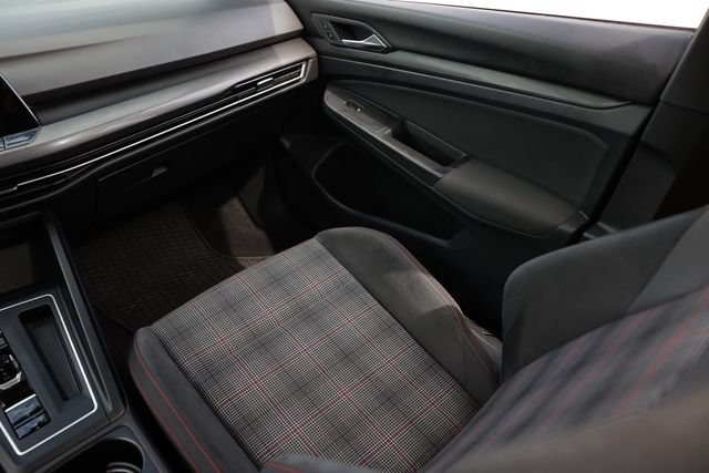Used 2022 Volkswagen GTI SE FWD image 25