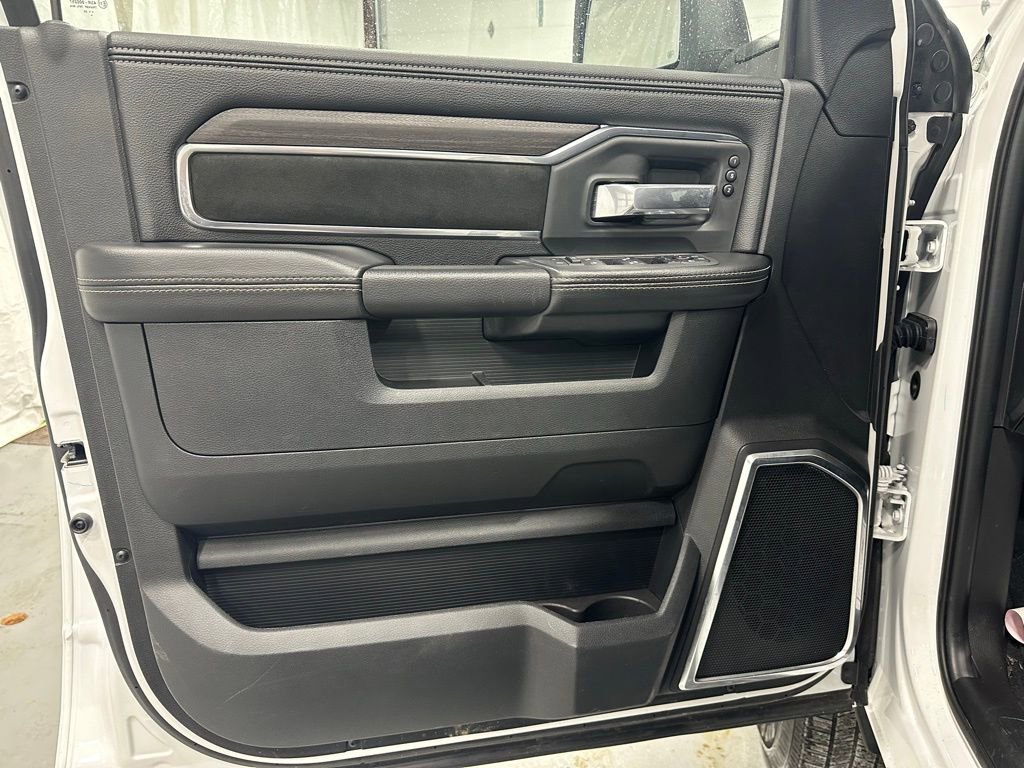 Used 2025 RAM 2500 Laramie image 8