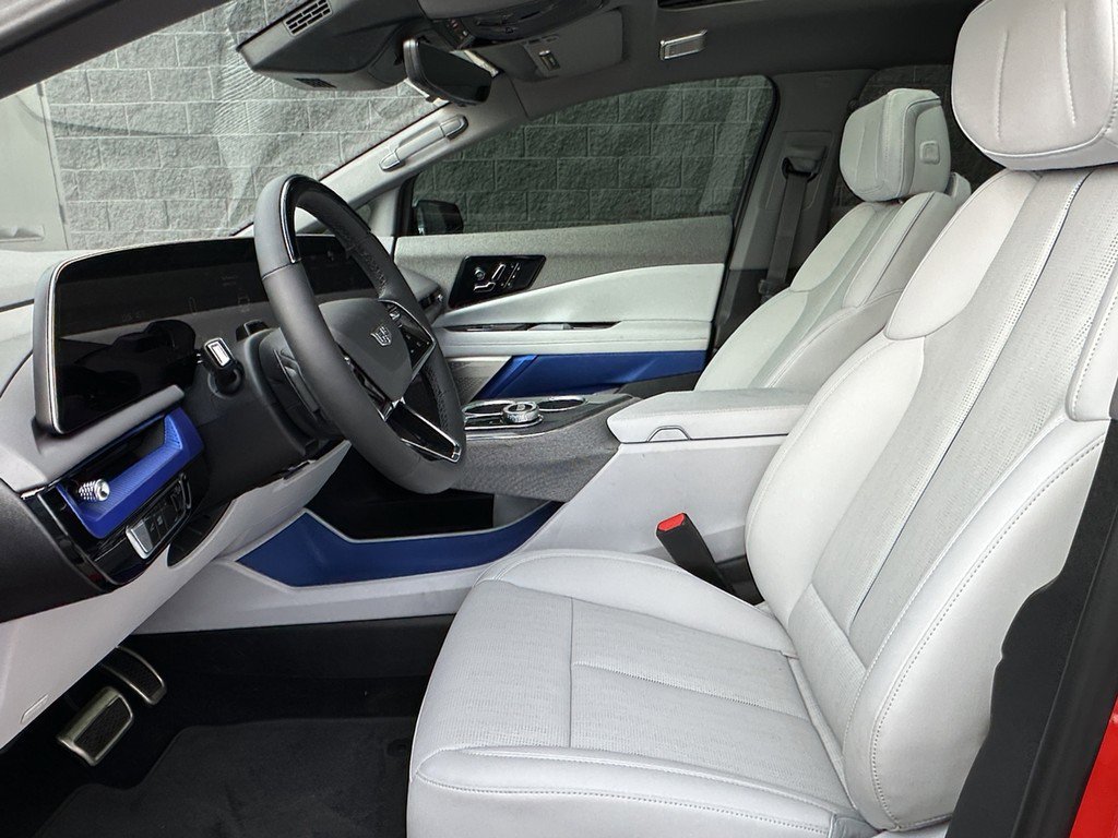 New 2026 Cadillac Optiq Sport 2 image 16