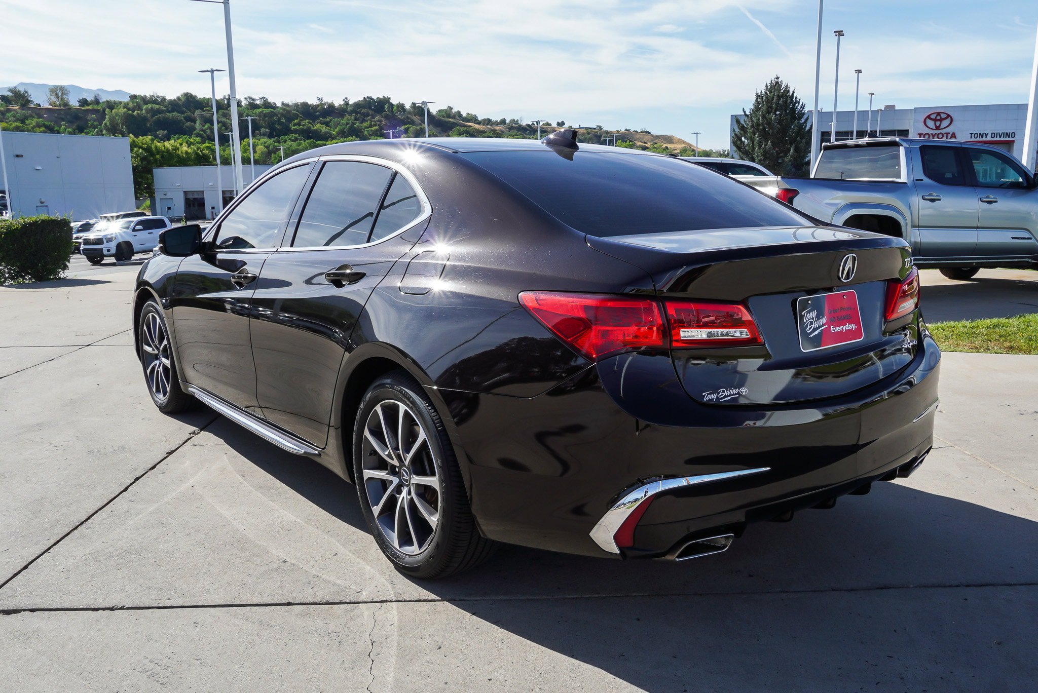Used 2018 Acura TLX w/ Technology Package AWD/4WD image 6