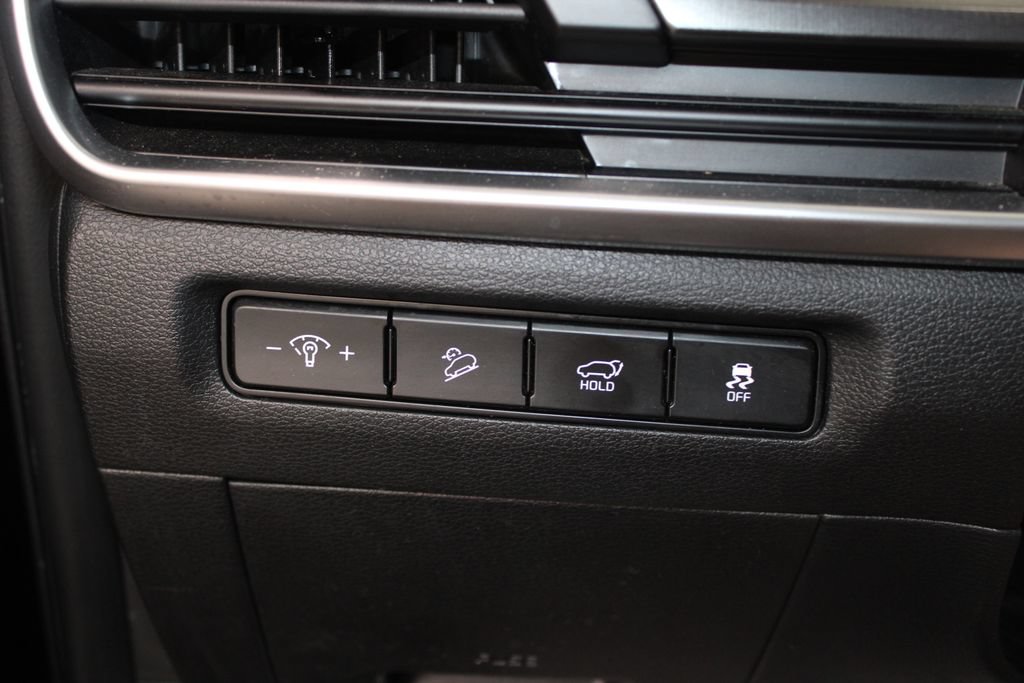 Used 2025 Kia Telluride S FWD image 40