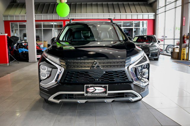 Used 2022 Mitsubishi Eclipse Cross SE image 2