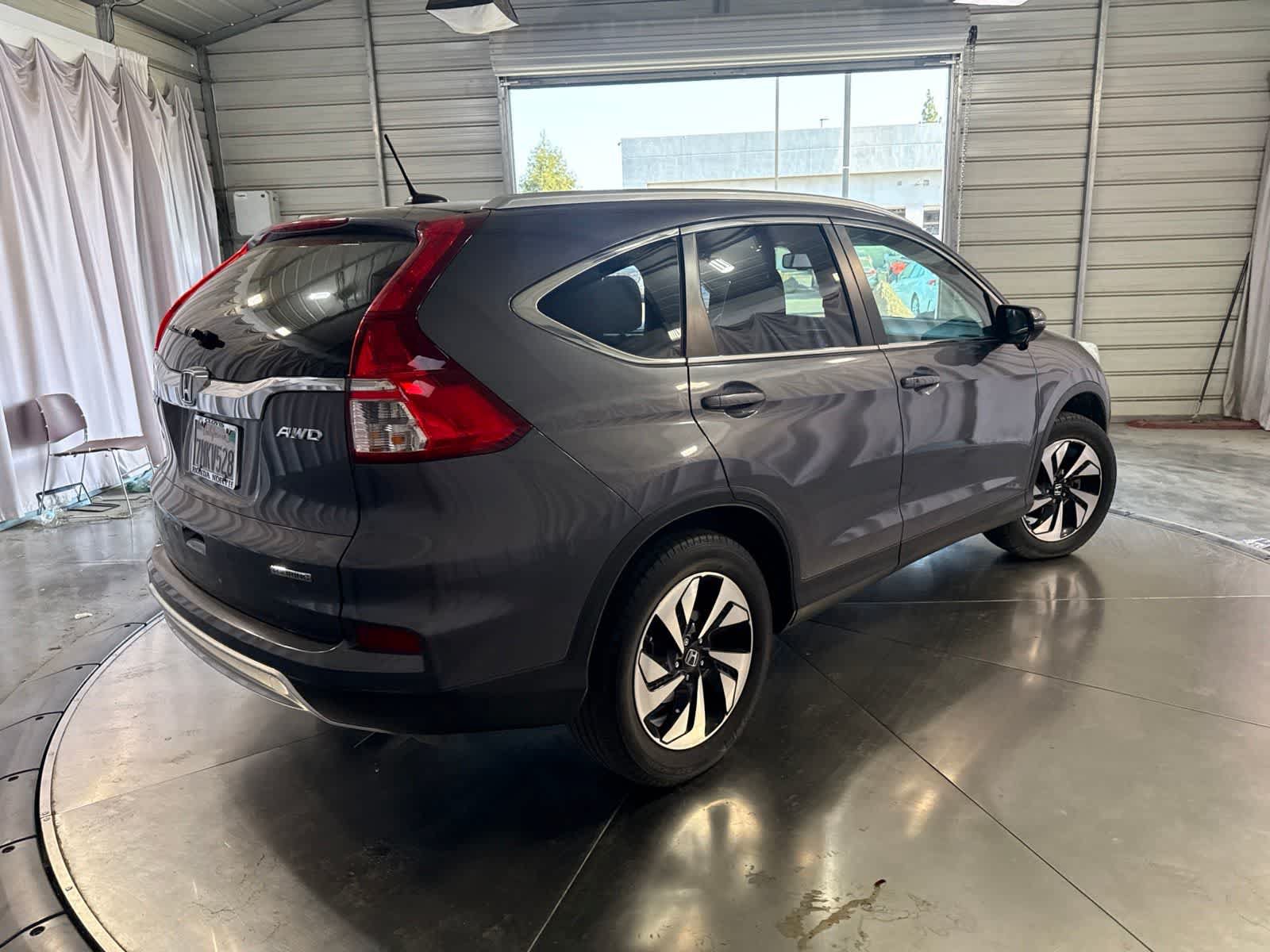 Used 2015 Honda CR-V Touring image 4