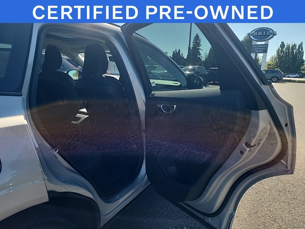 Certified 2024 Volvo XC60 T8 Plus w/ Protection Package Premier AWD/4WD image 17