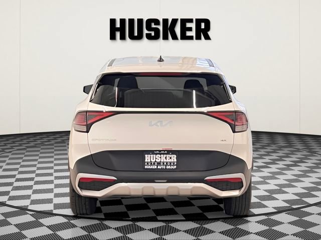 Used 2025 Kia Sportage LX image 6