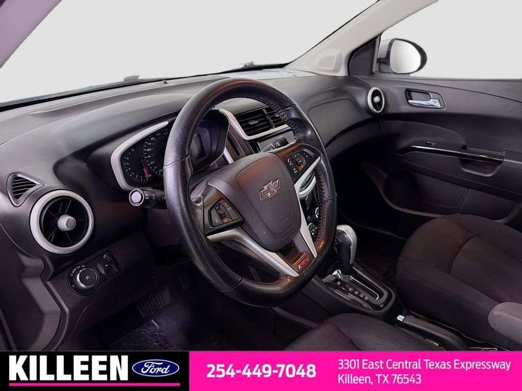 Used 2020 Chevrolet Sonic LT w/ Convenience Package image 10