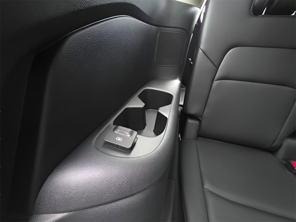 New 2025 Nissan Pathfinder Platinum image 11