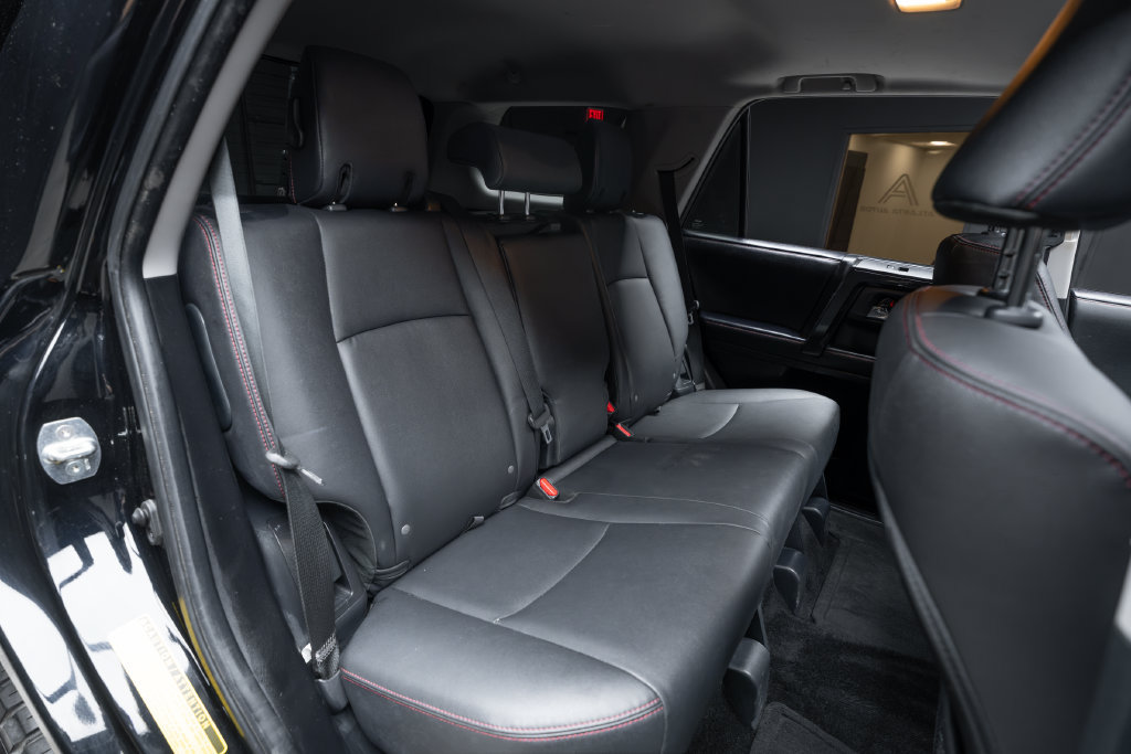 Used 2023 Toyota 4Runner TRD Off-Road Premium w/ Moonroof Package AWD/4WD image 38