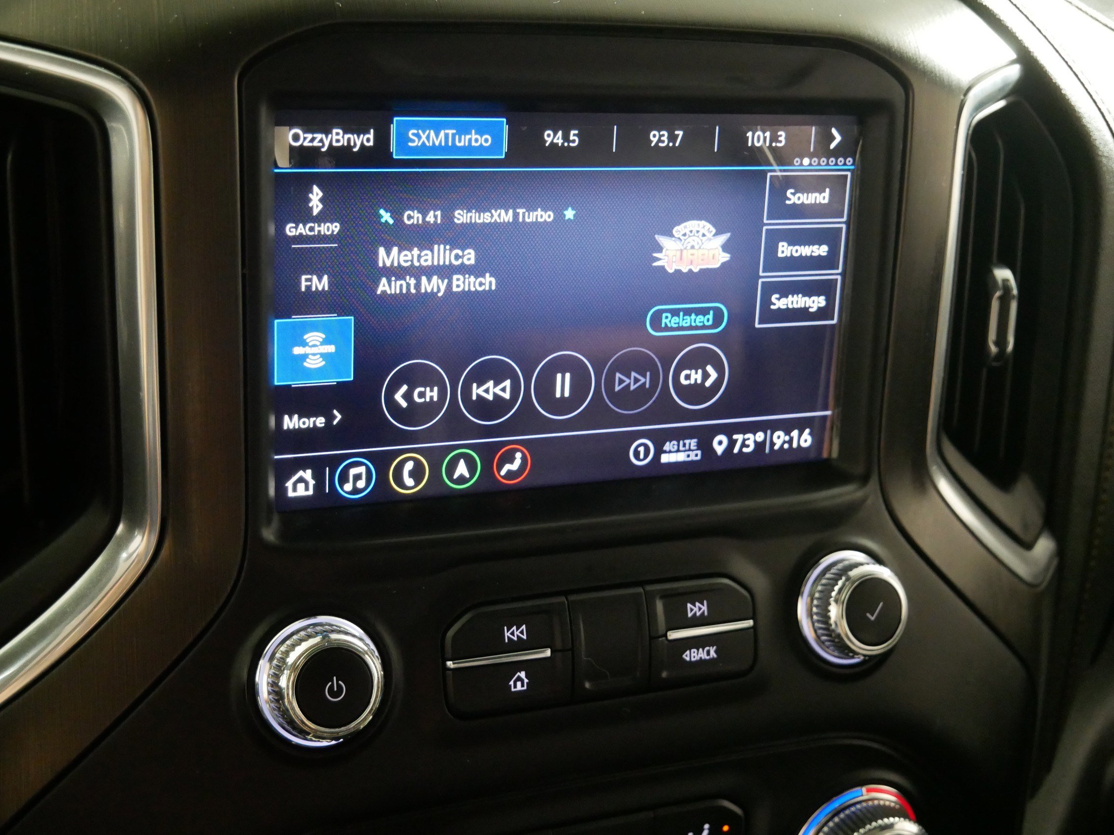 Certified 2020 GMC Sierra 1500 AT4 w/ Off-Road Performance Package AWD/4WD image 22