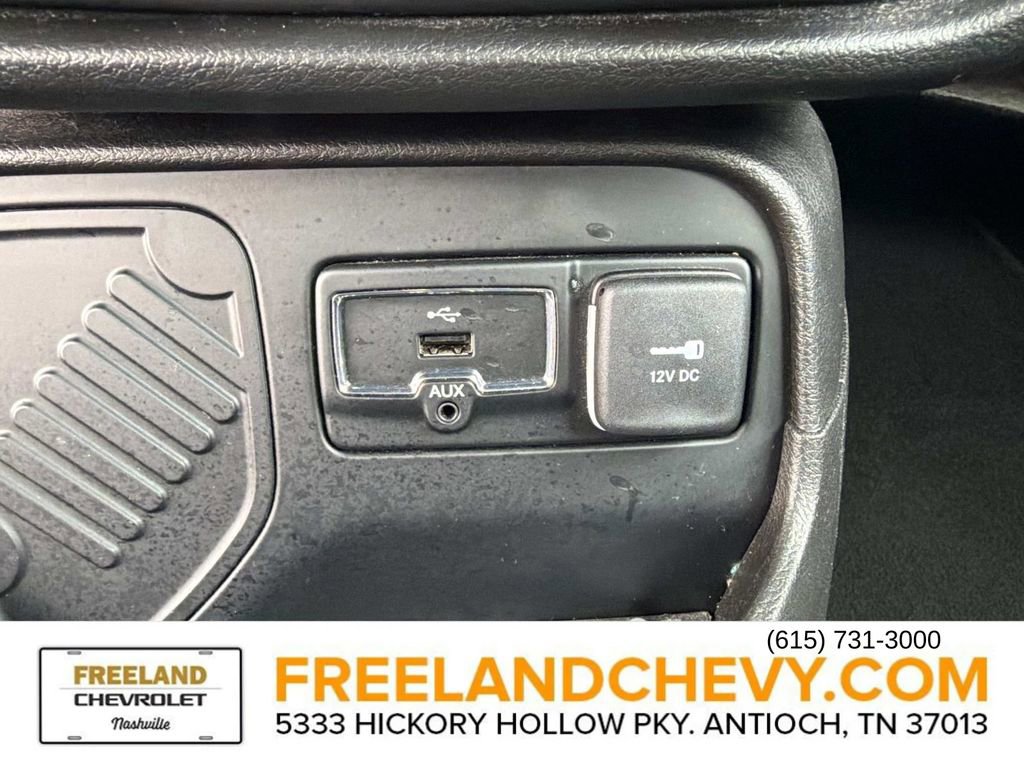 Used 2017 Jeep Renegade Altitude FWD image 33