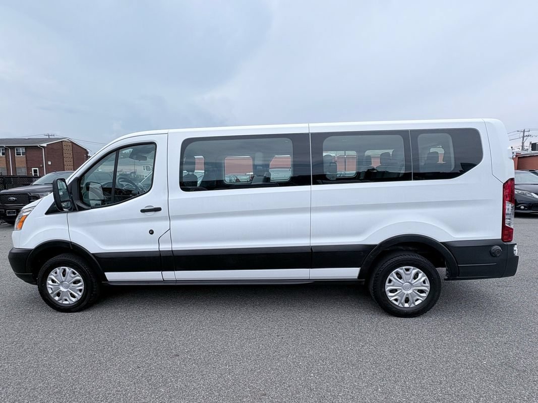 Used 2019 Ford Transit 350 XLT RWD image 4