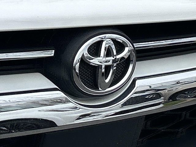 Used 2022 Toyota 4Runner Limited image 11