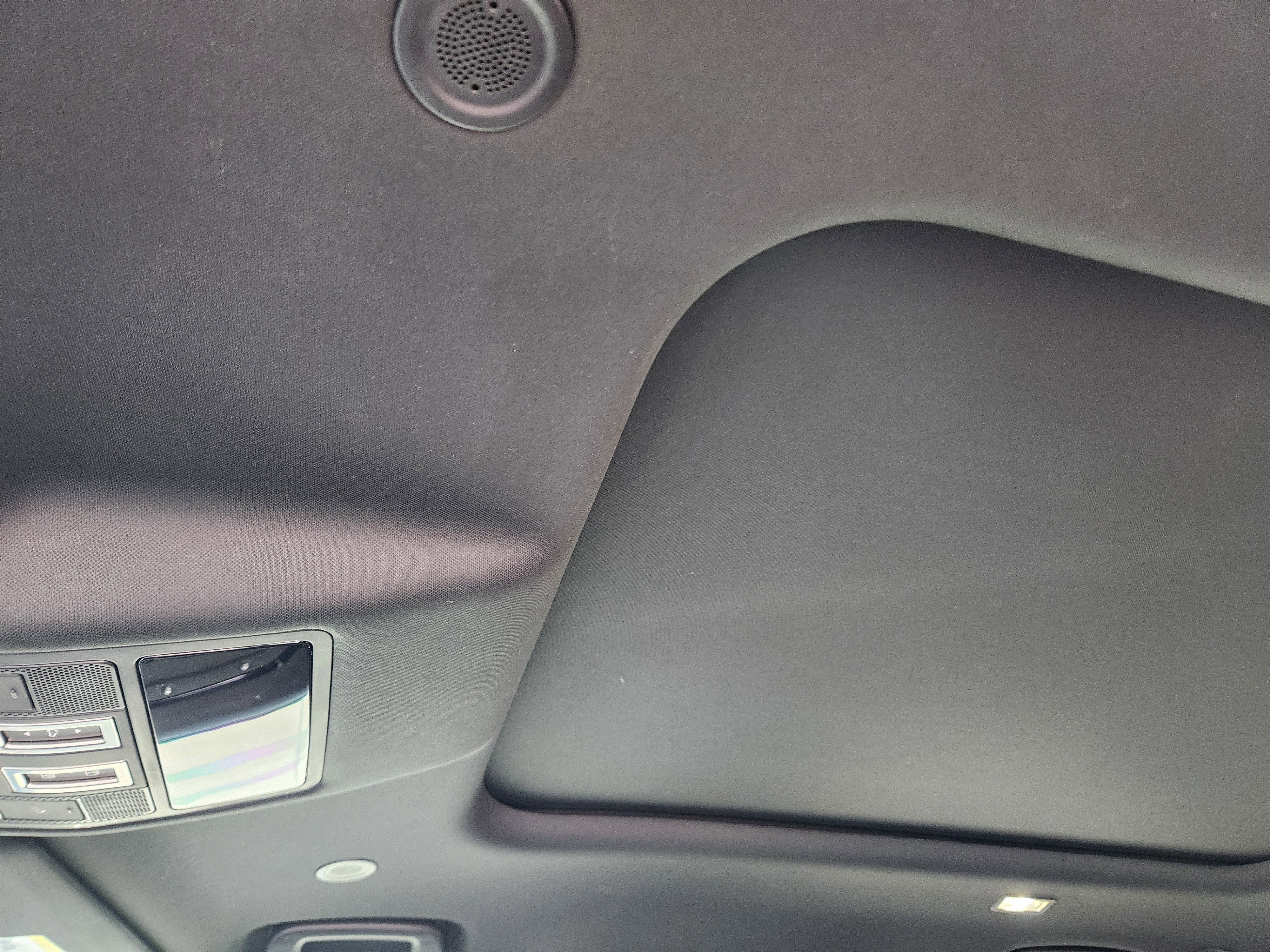 Certified 2024 Land Rover Defender 130 S image 24