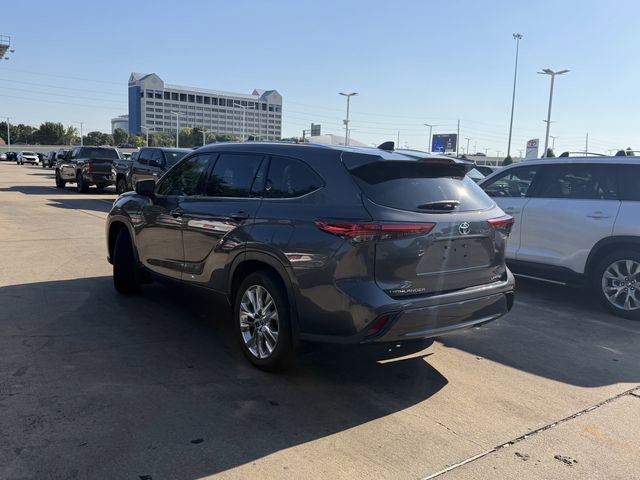 Used 2023 Toyota Highlander Limited AWD/4WD image 7