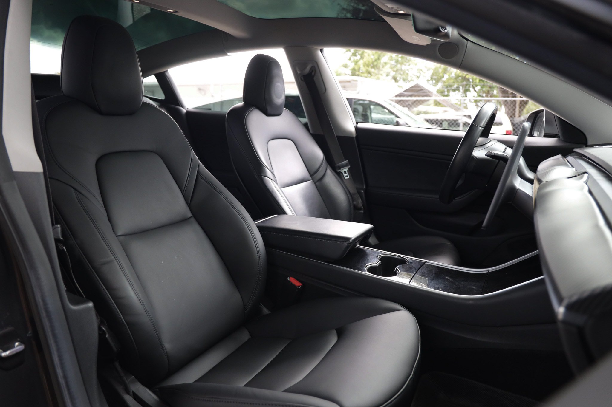 Used 2018 Tesla Model 3 Long Range RWD image 23
