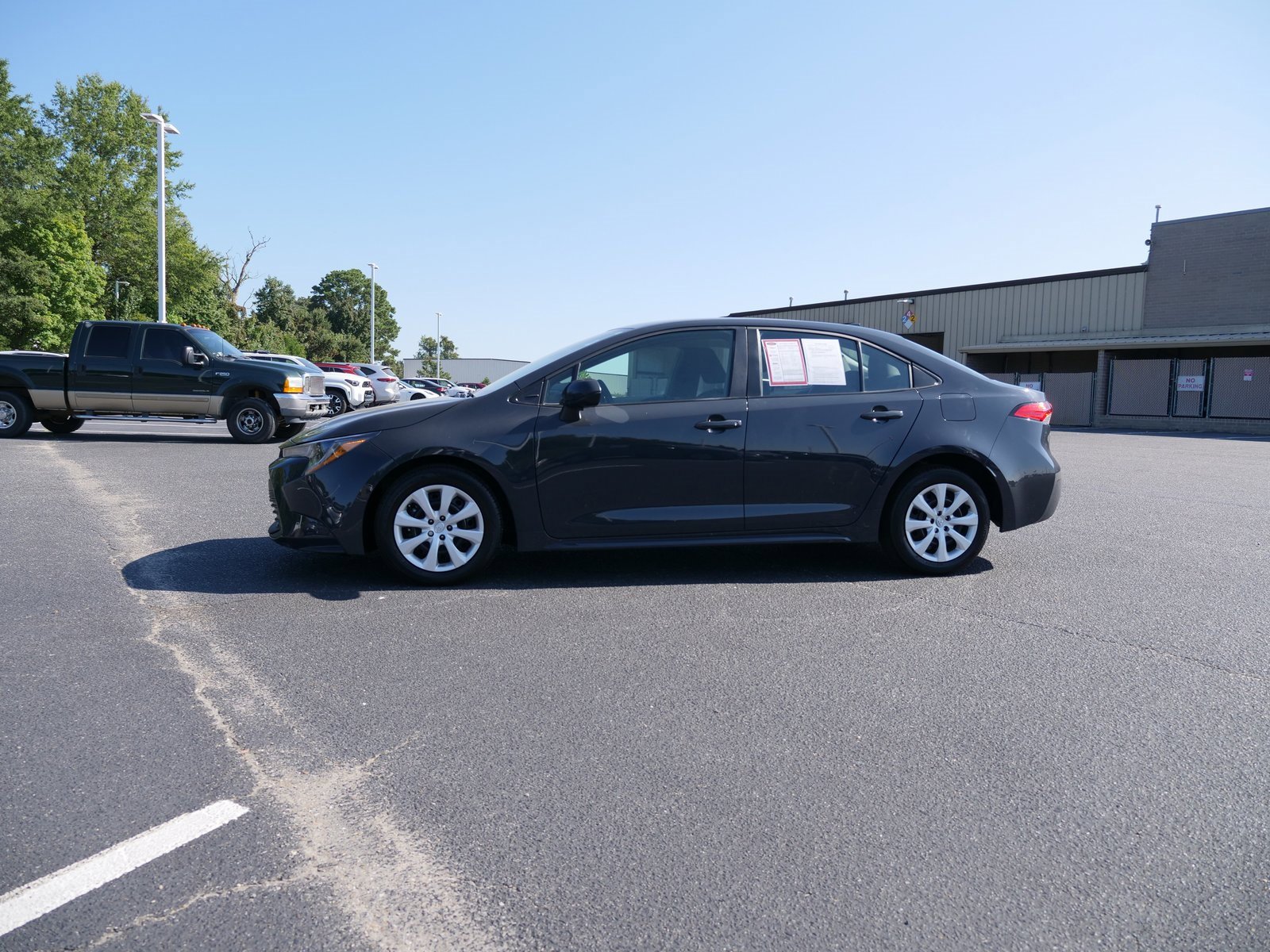 Used 2024 Toyota Corolla LE image 7