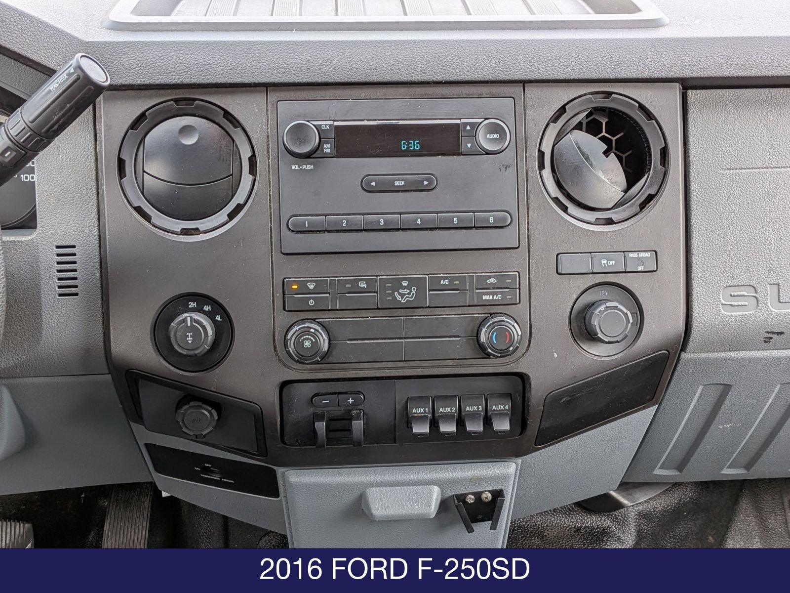 Used 2016 Ford F250 XL w/ Power Equipment Group image 15