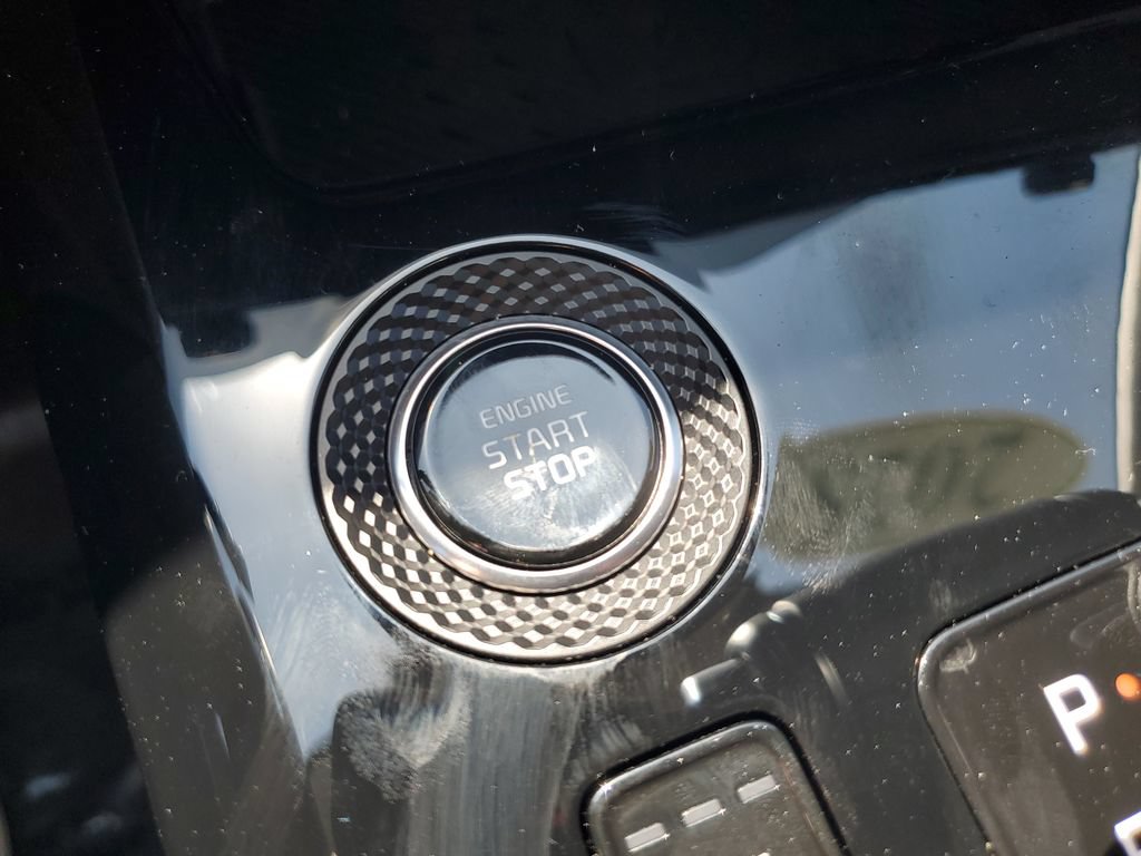 Used 2025 Kia Niro EX FWD image 27