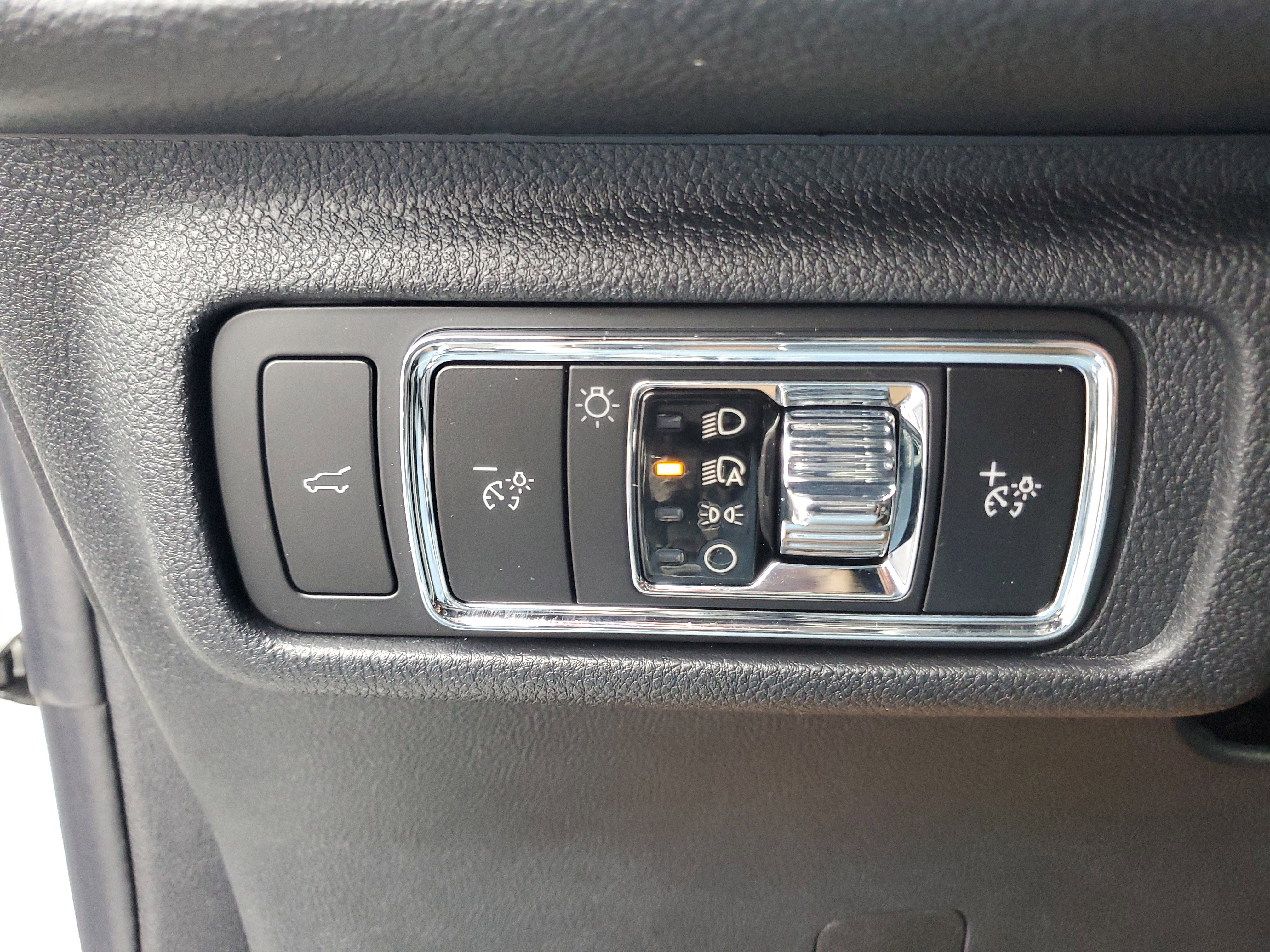 New 2026 Lincoln Corsair Premiere image 14