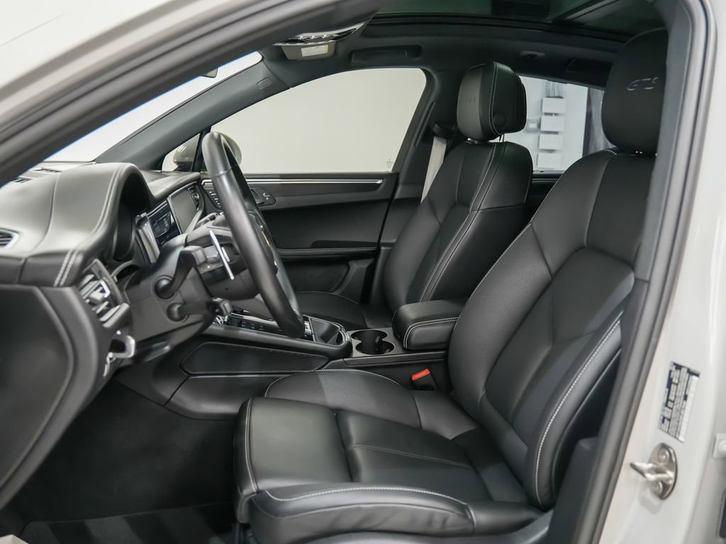 Certified 2023 Porsche Macan GTS AWD/4WD image 5