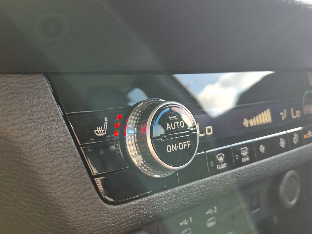 Used 2025 Mitsubishi Outlander SE AWD/4WD image 45