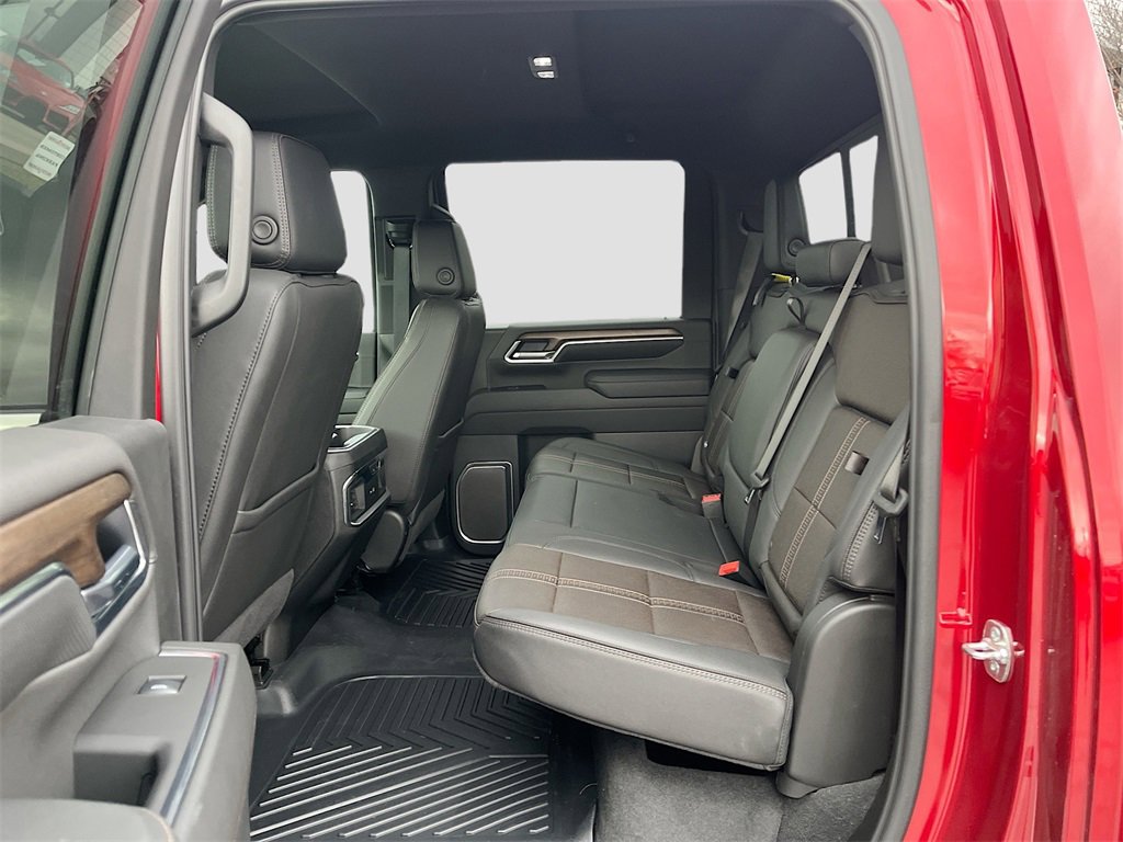 Used 2025 Chevrolet Silverado 3500 High Country image 25