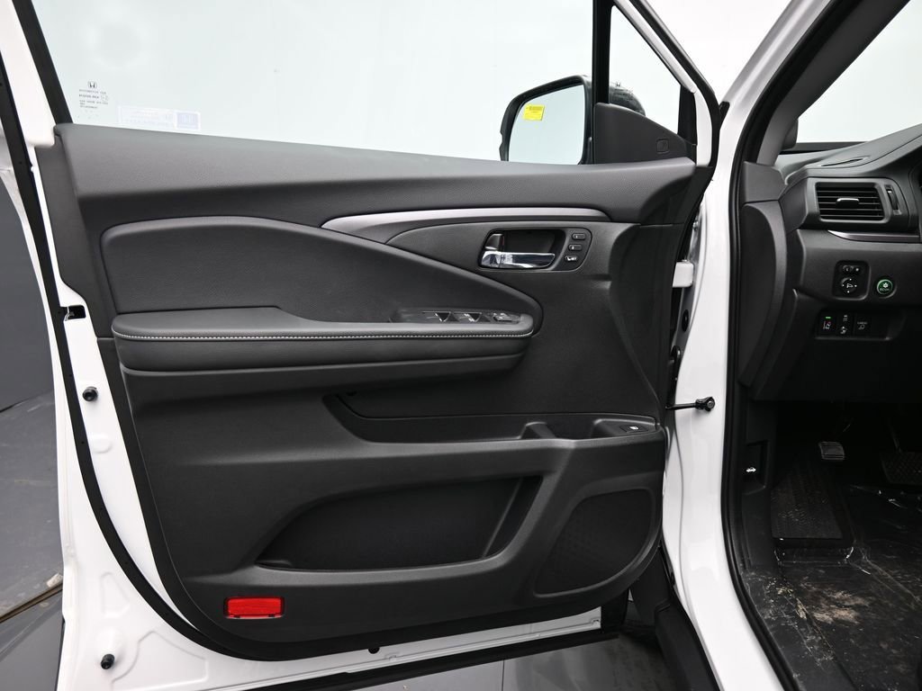 New 2026 Honda Ridgeline RTL image 16