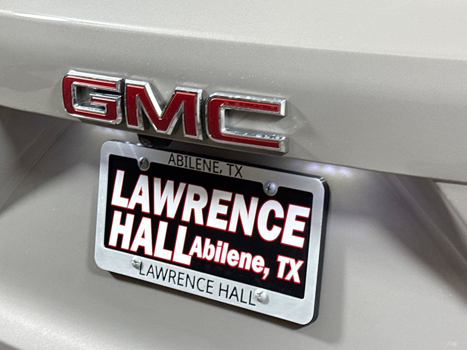 New 2027 GMC Terrain AT4 w/ Technology Package II AWD/4WD image 18