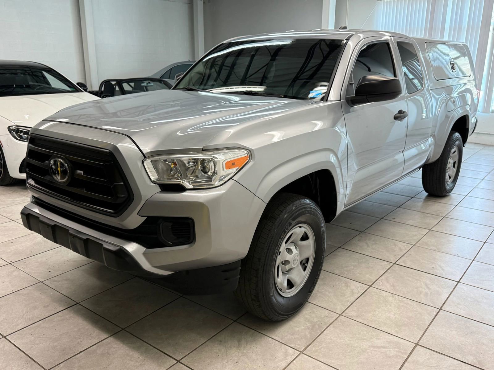 Used 2021 Toyota Tacoma SR image 3