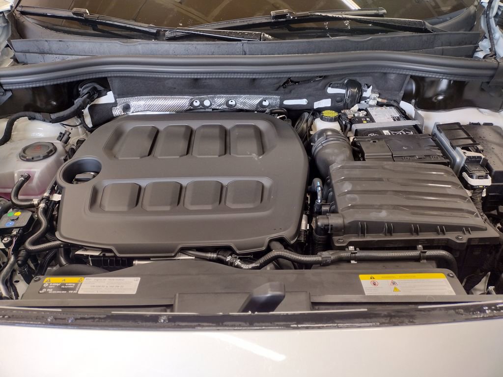 New 2025 Volkswagen Tiguan S image 7