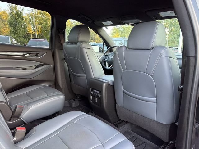 Used 2022 Buick Enclave Essence w/ Sport Touring Edition FWD image 19