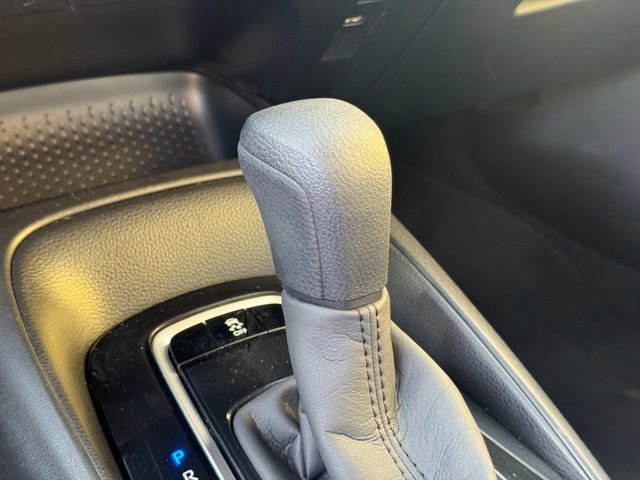 Used 2022 Toyota Corolla LE image 21