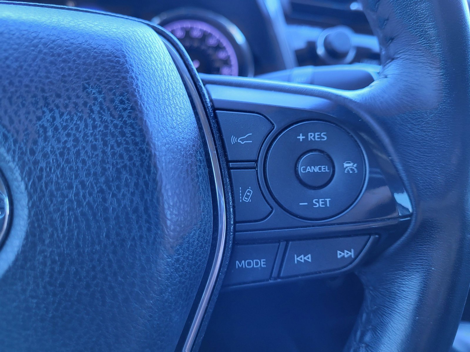 Used 2020 Toyota Camry SE image 27