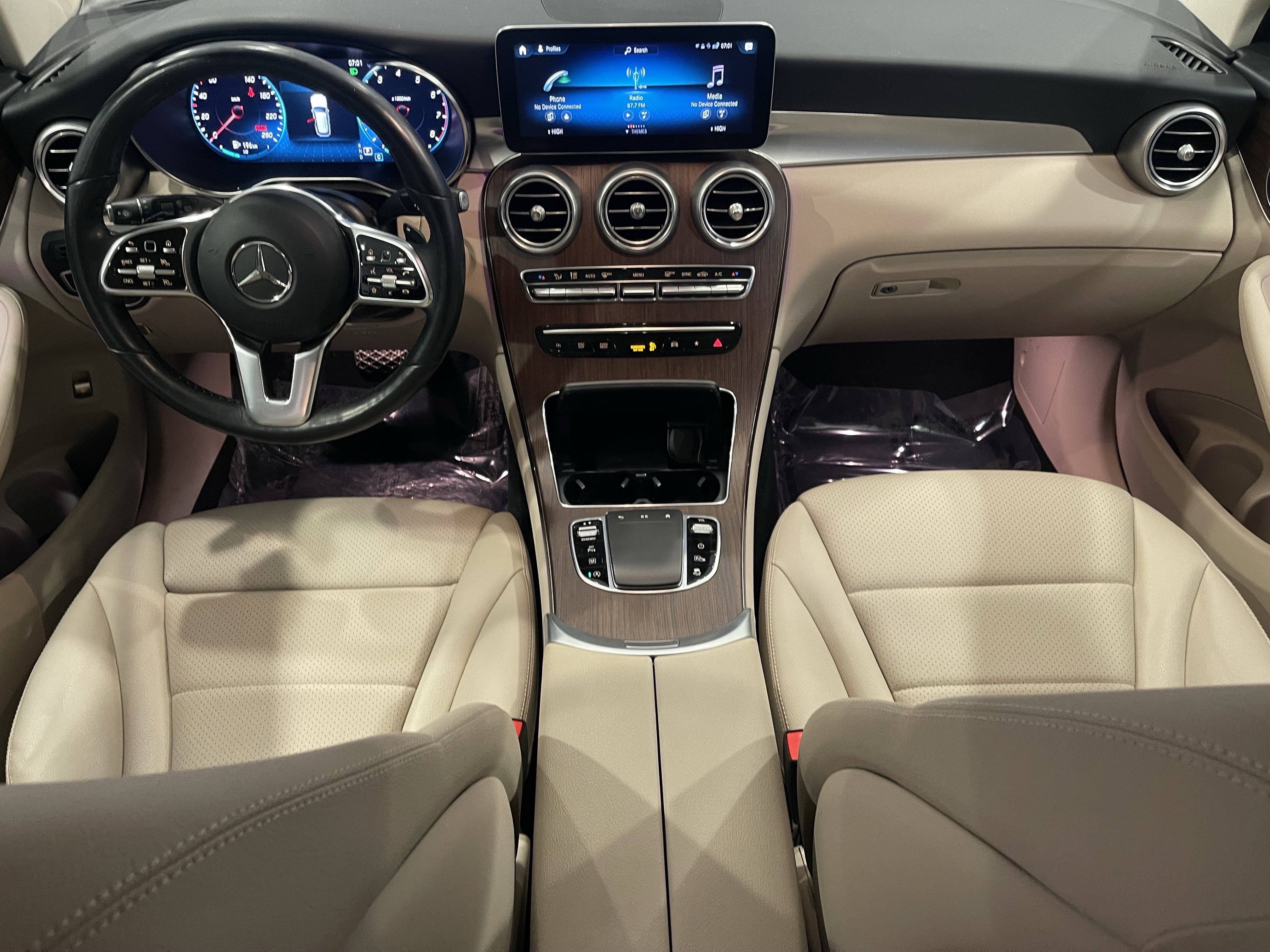 Used 2022 Mercedes-Benz GLC 300 4MATIC image 17