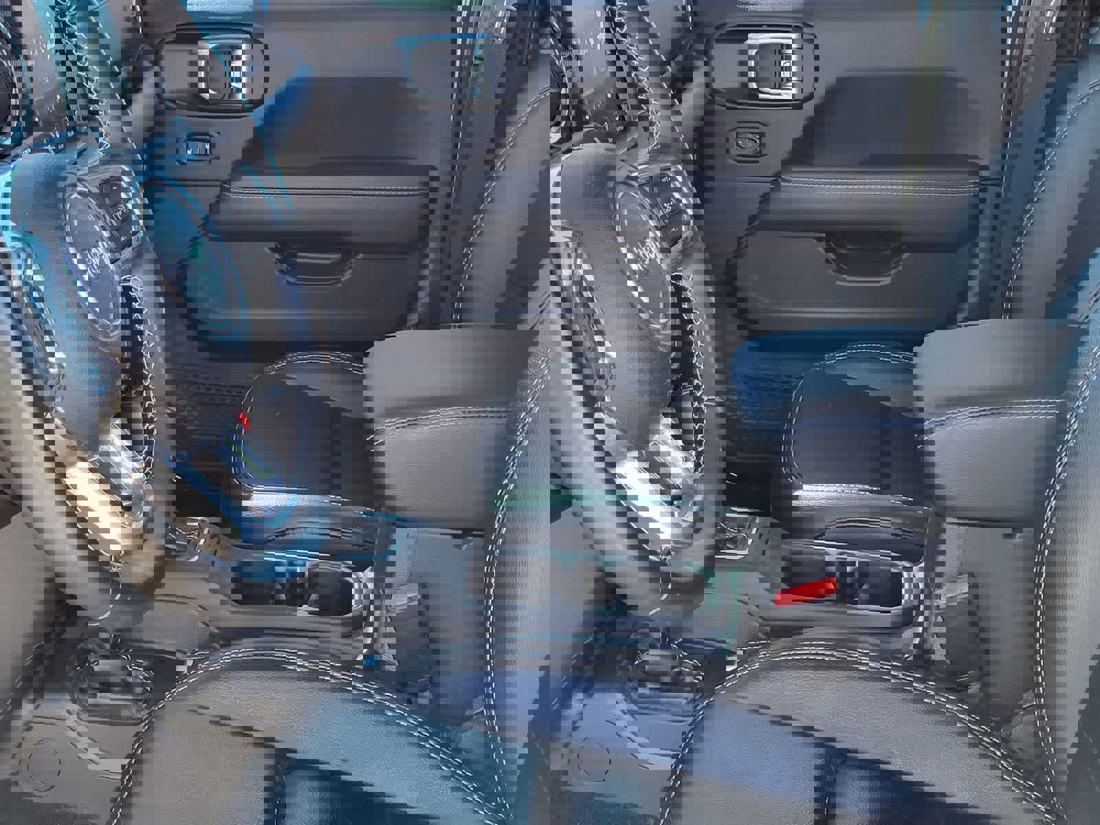 Used 2022 Jeep Wrangler Unlimited Sahara w/ Cold Weather Group image 28