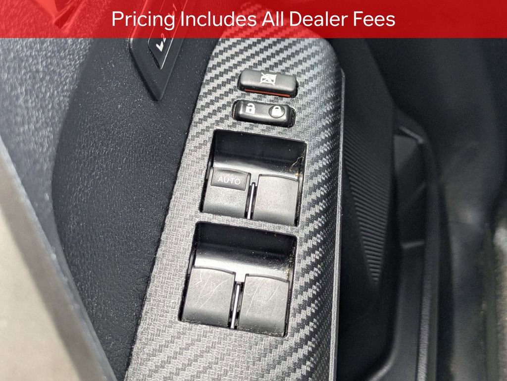Used 2015 Toyota RAV4 Limited FWD image 25
