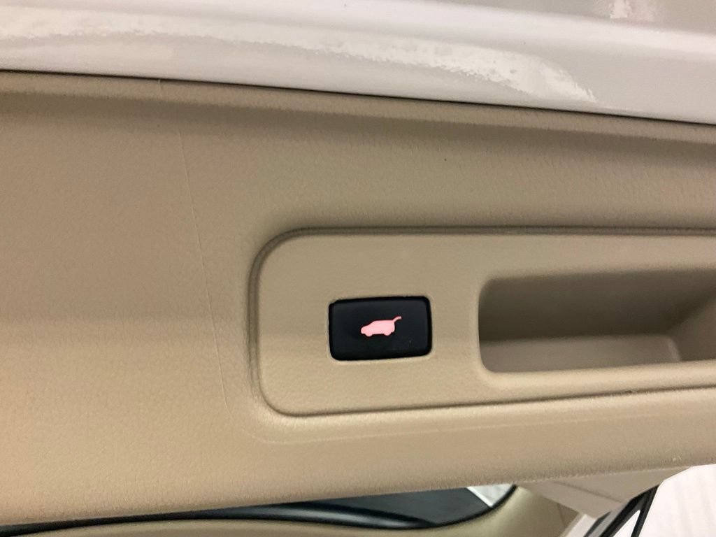 Used 2017 Acura RDX AWD w/ Advance Package image 29