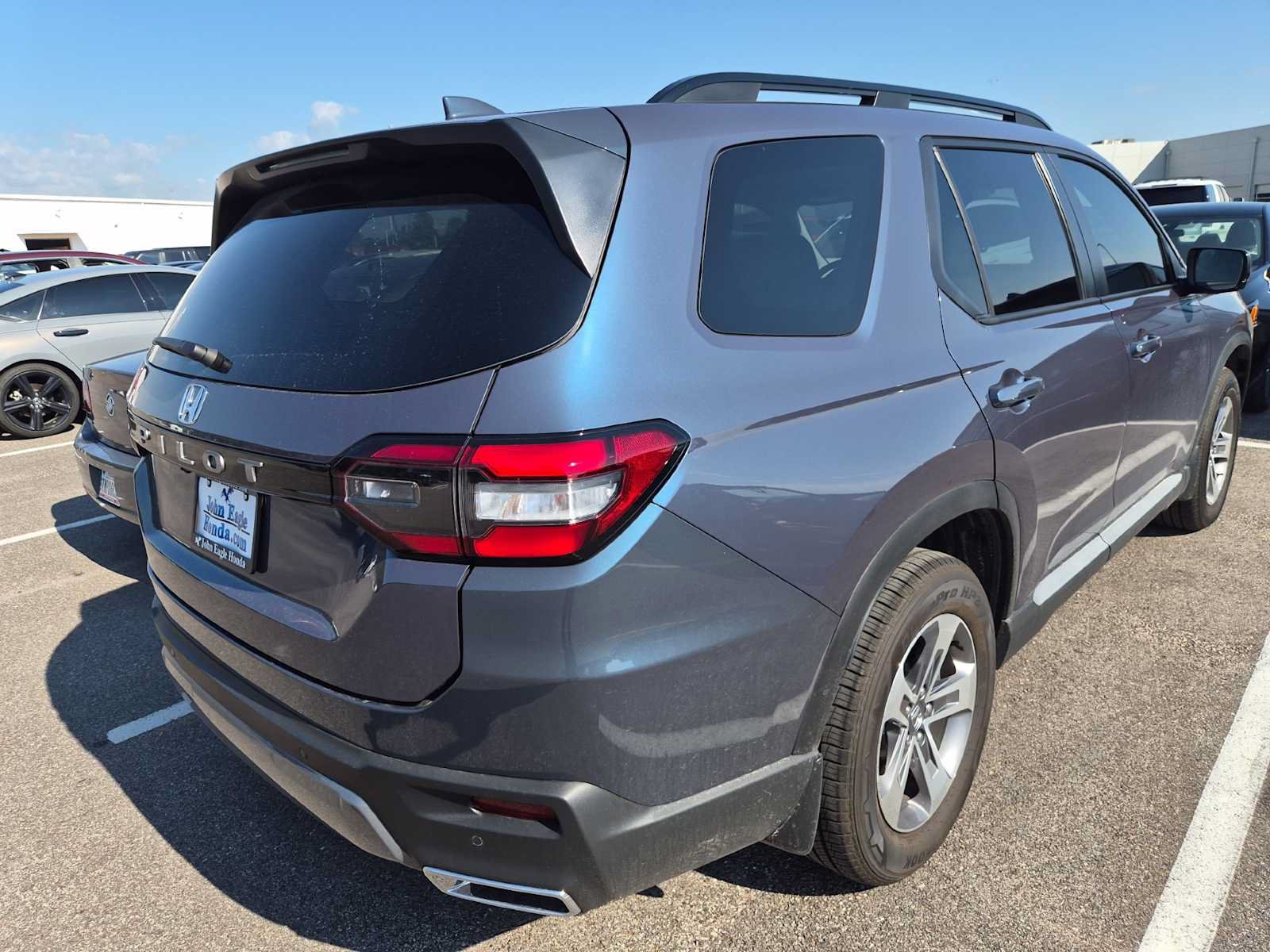 Certified 2026 Honda Pilot EX-L image 3