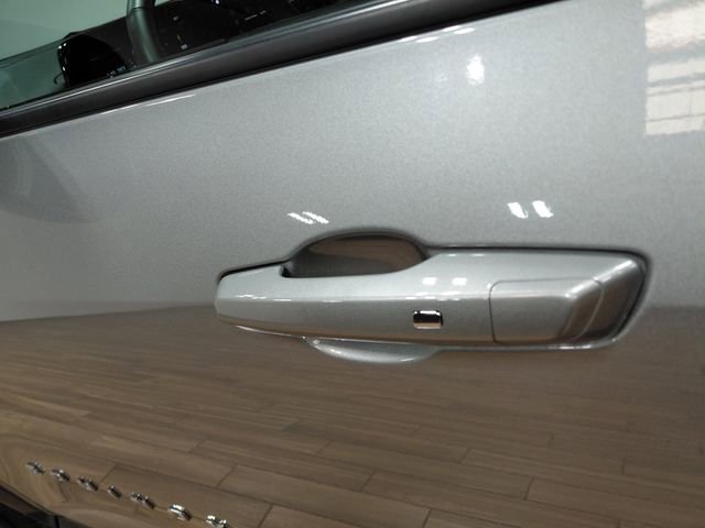 Used 2025 Chevrolet Equinox LT image 18