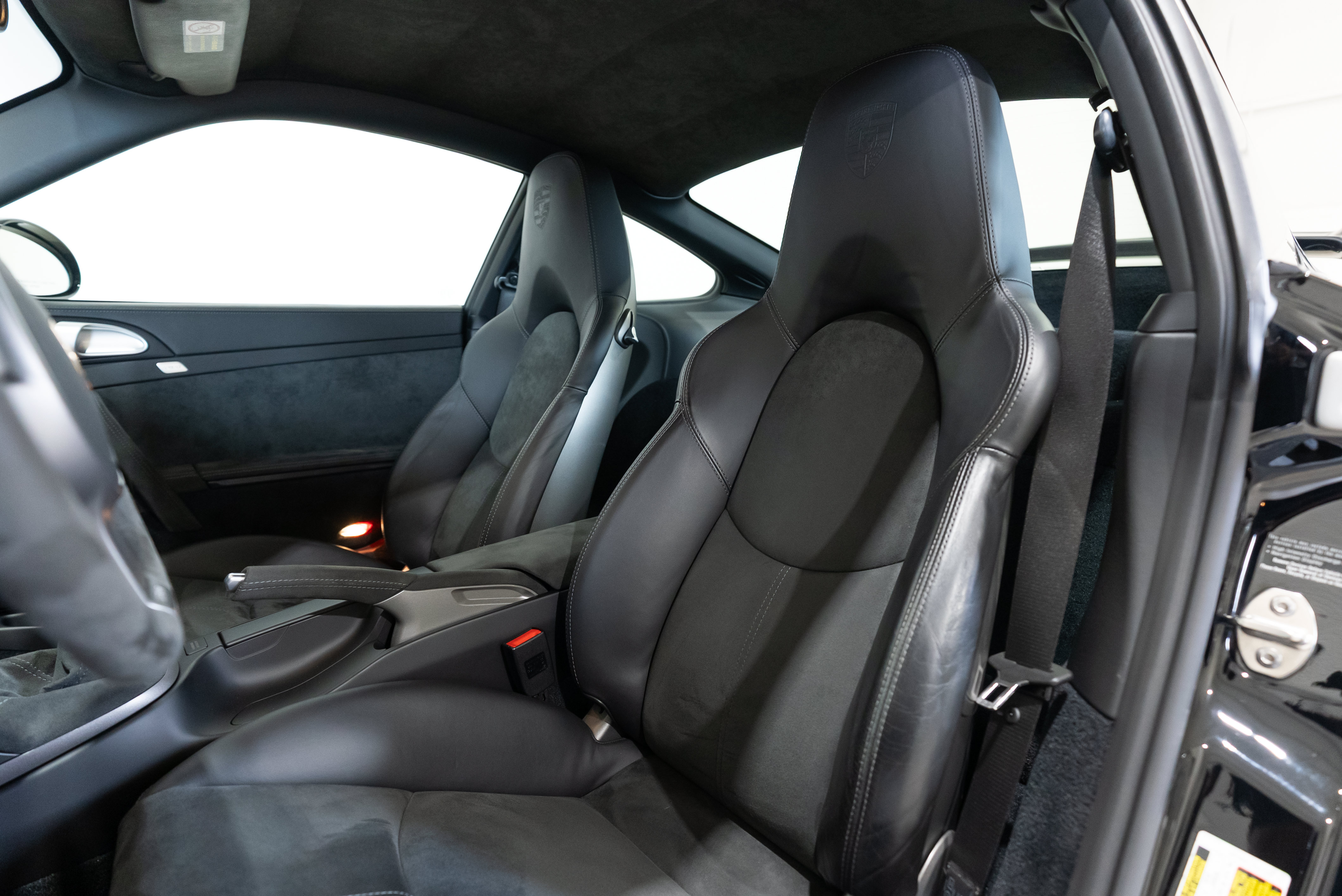 Used 2010 Porsche 911 GT3 RWD image 45