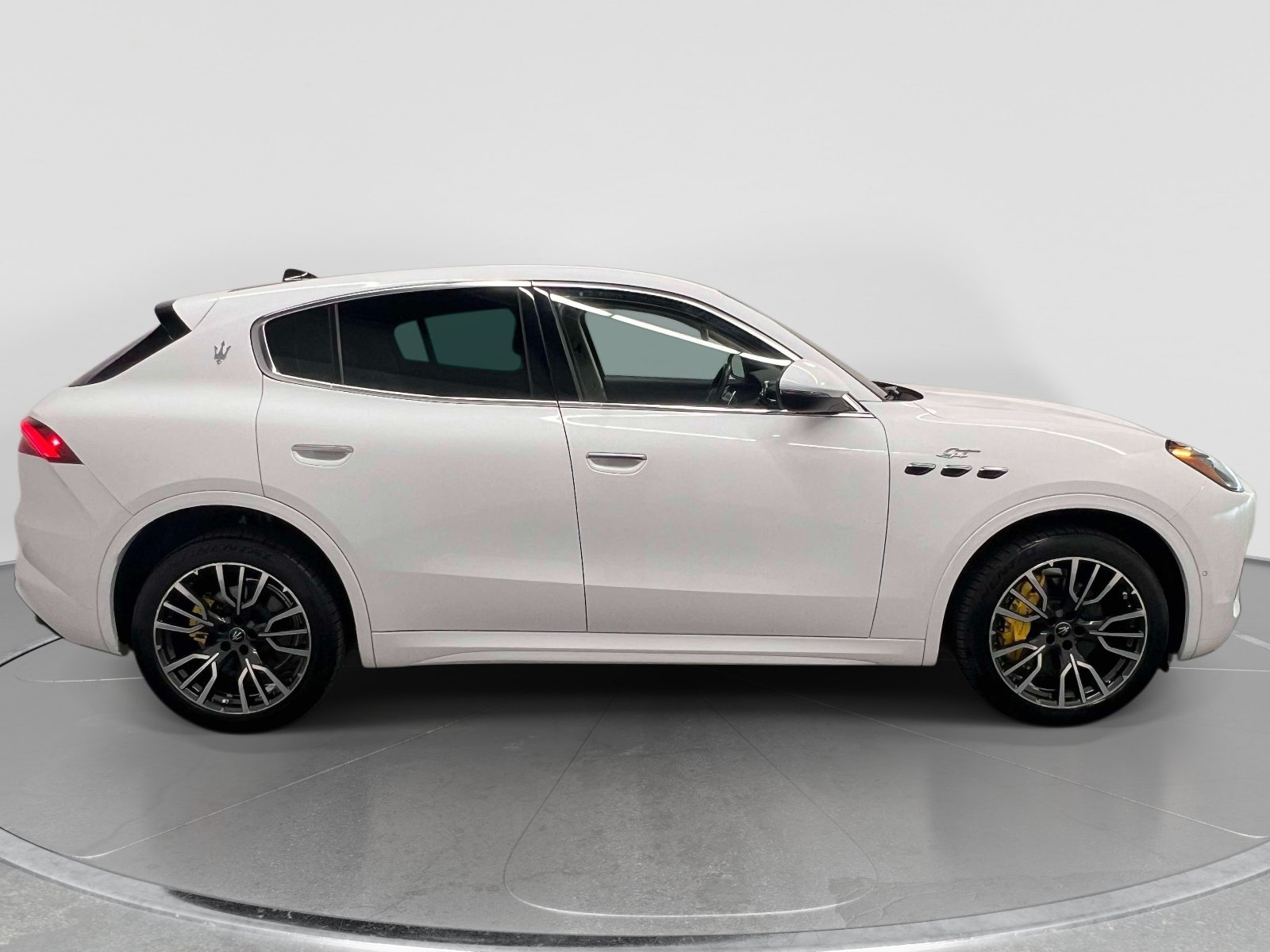 Used 2023 Maserati Grecale Modena AWD/4WD image 5