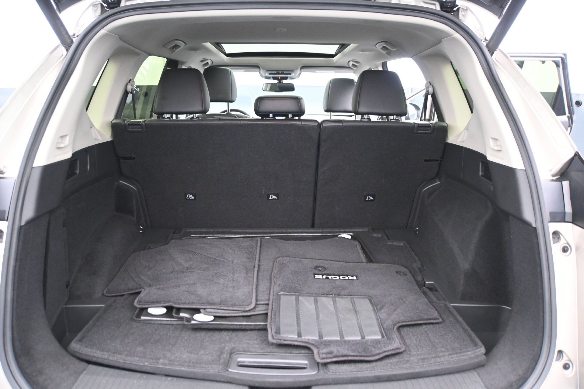 Used 2026 Nissan Rogue Platinum w/ Platinum Premium Package AWD/4WD image 15