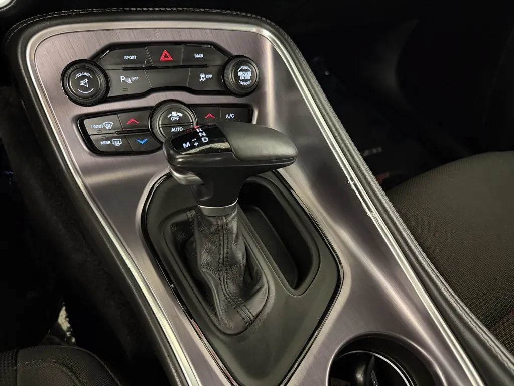Used 2016 Dodge Challenger R/T RWD image 24