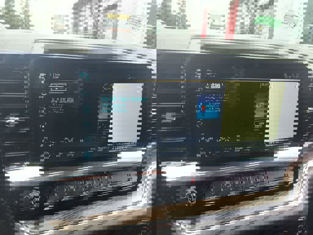 Used 2024 Chevrolet Silverado 2500 LT image 16