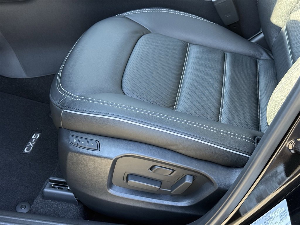 New 2025 MAZDA CX-5 AWD 2.5 S w/ Preferred Package image 17