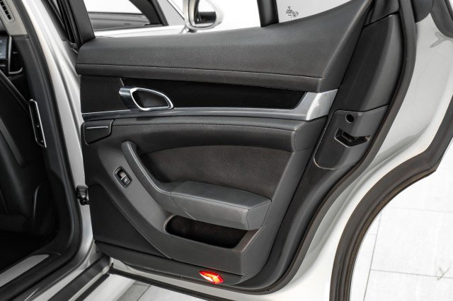 Used 2010 Porsche Panamera S image 45