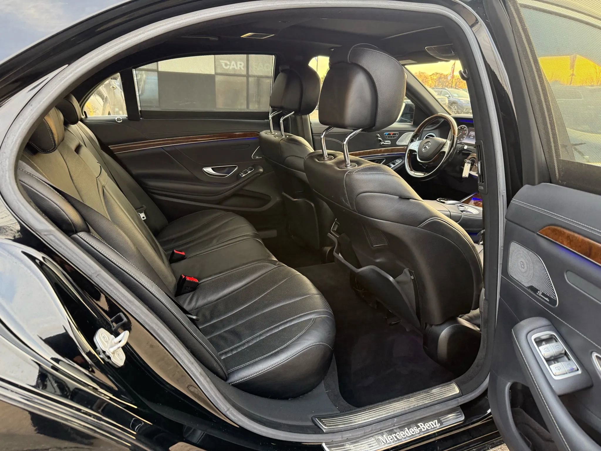 Used 2015 Mercedes-Benz S 550 4MATIC Sedan image 27