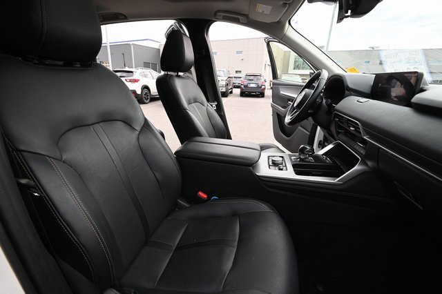 Used 2024 MAZDA CX-90 3.3 Turbo w/ Preferred Plus image 27