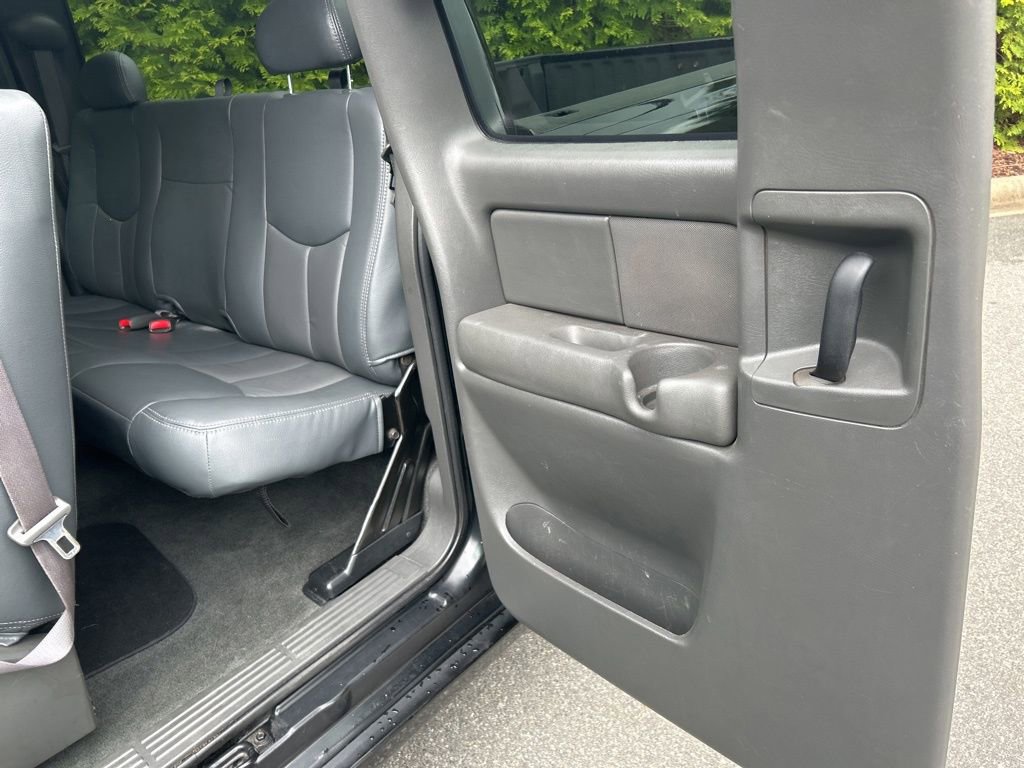 Used 2003 Chevrolet Silverado 1500 SS AWD/4WD image 19